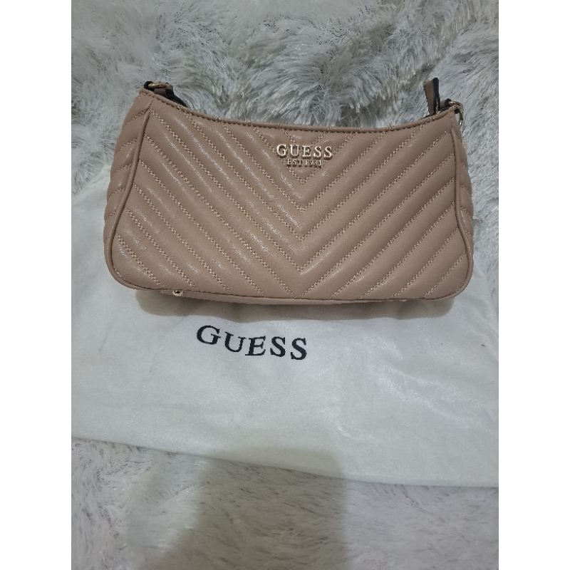preloved GUESS Tas Kulit Wanita