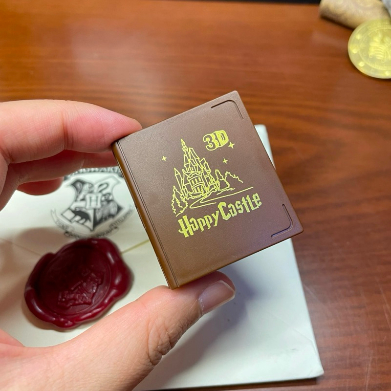 Ready Magic castle 3d mini book keychain Harry Potter
