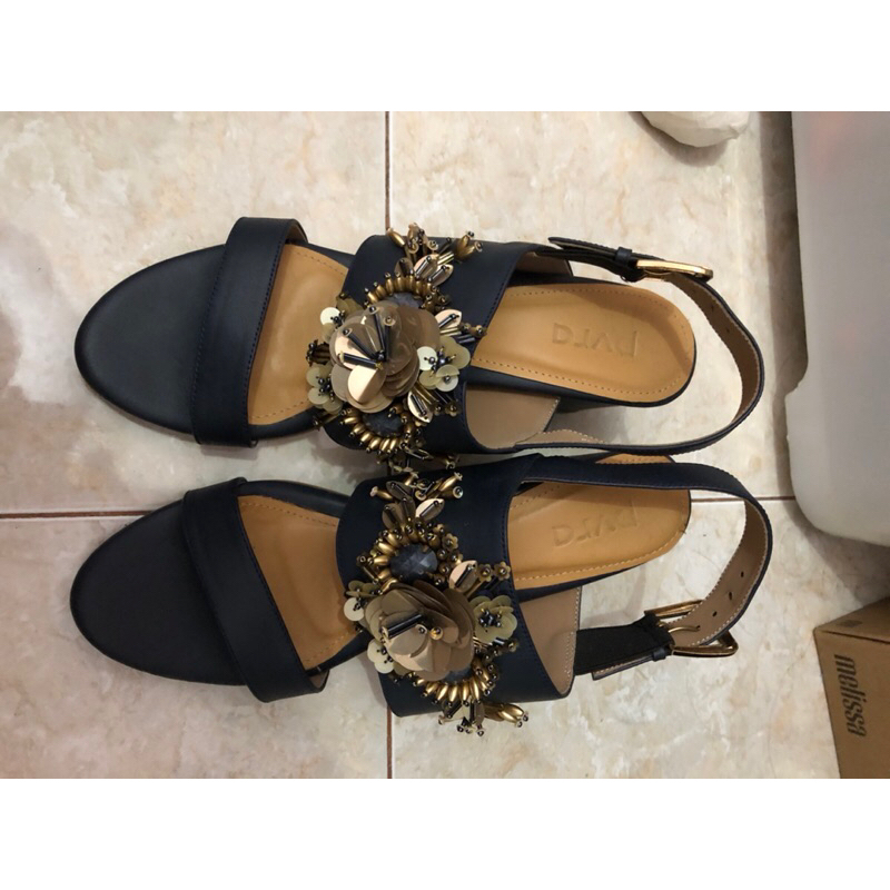 pvra andrea heels dark navy new baru - pvra heels - pvra preloved