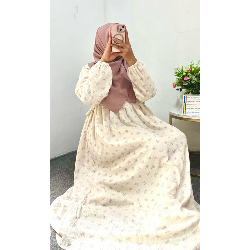 Petal prowess dress by Ayalooks.id