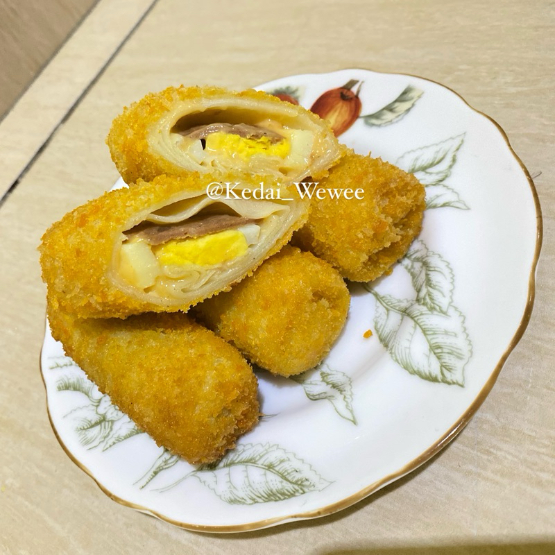 

RisoL Mayo Beef Telur Keju