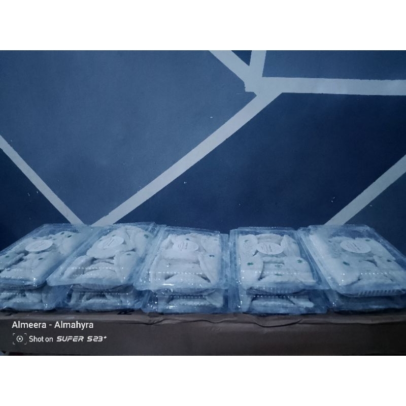 

Kedai Almeera cireng isi Enak
