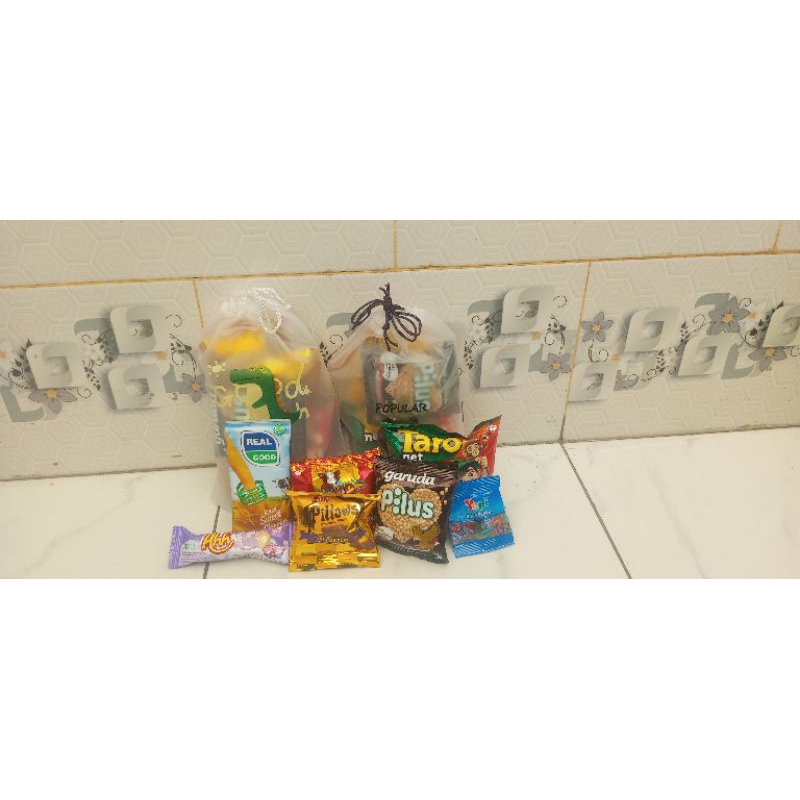 

bingkisan Snack Ulang Tahun Anak Pouch Serut HB/Hampers Snack ultah anak
