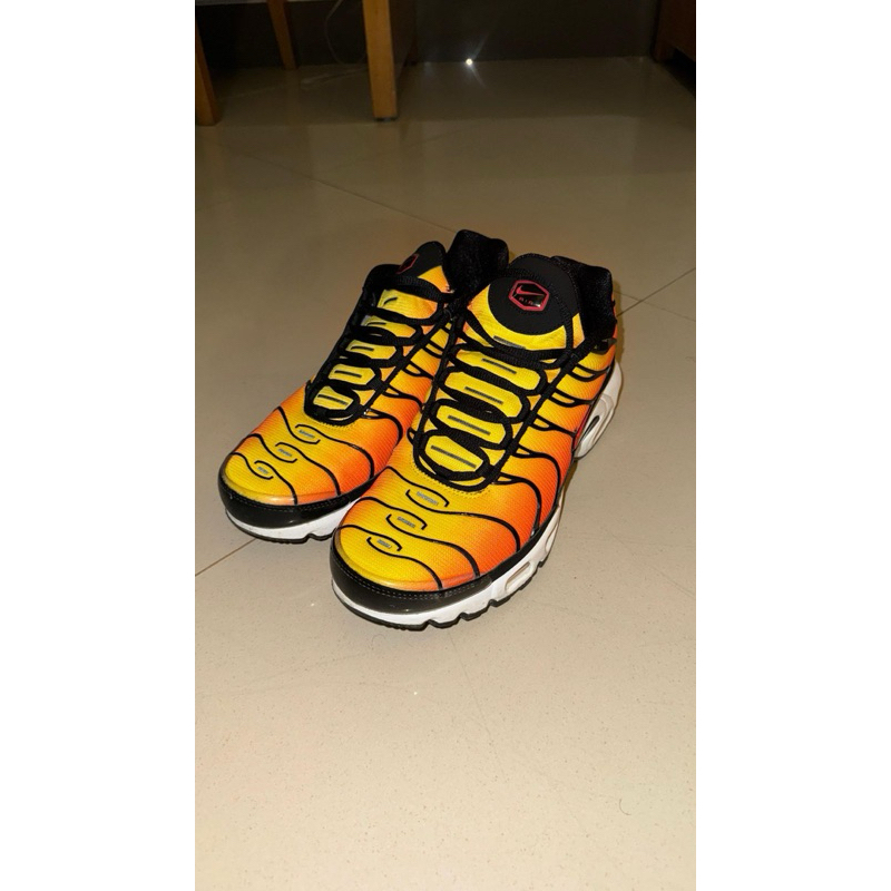 NIKE TN PLUS second like new