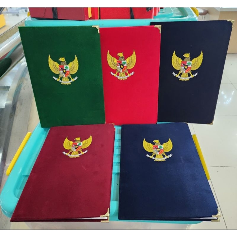 

MAP BELUDRU LAMBANG GARUDA PANCASILA SABLON F4 &A4