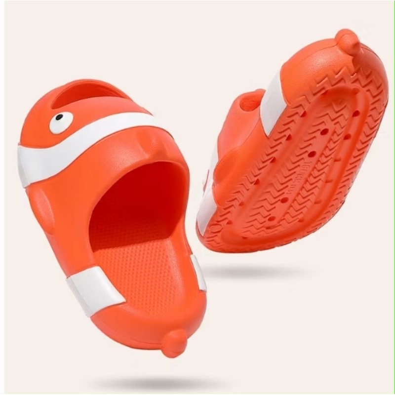 Sendal Karet Motif Ikan Nemo