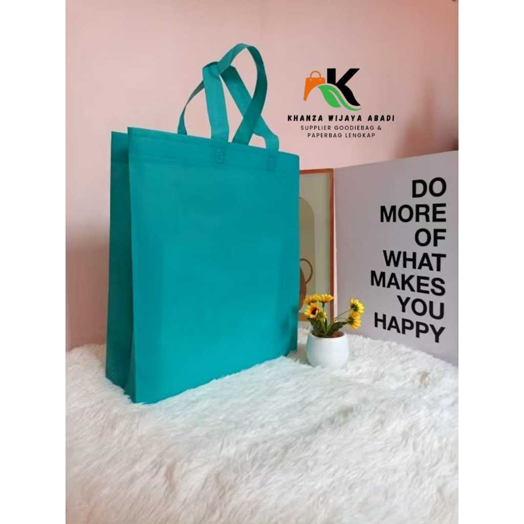 

Tas spunbond 25x35x10 / Tas Spunbond HBPA 25x35x10 / Tas Box Press / Souvenir / goodie bag / Harga Satuan