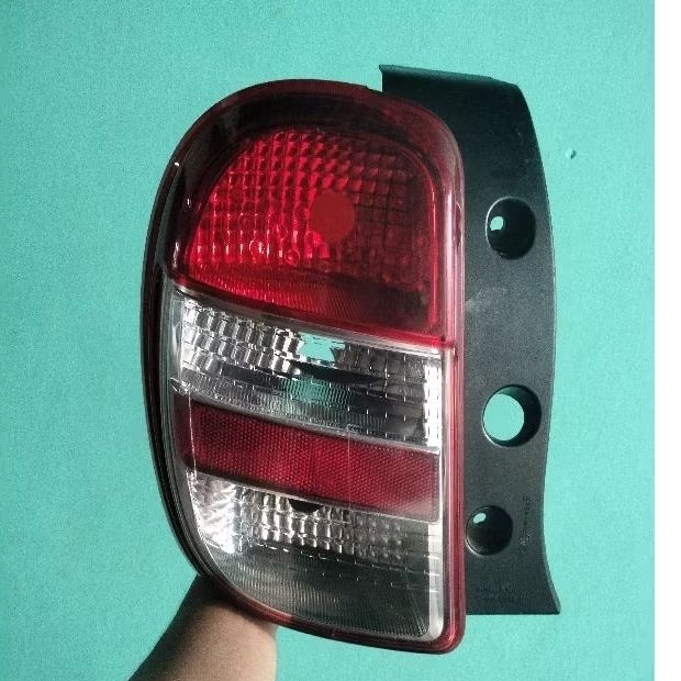 stoplamp Nissan march lampu belakang march