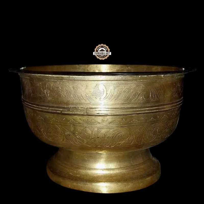 Bokor kuningan ukir lawas size BESAR ( B196 )