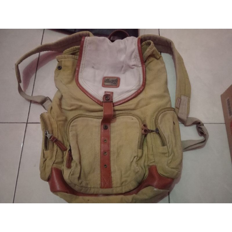 PRELOVED TAS THREEREY heheh