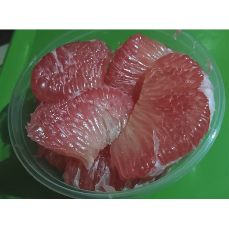 

jeruk bali kupas siap makan