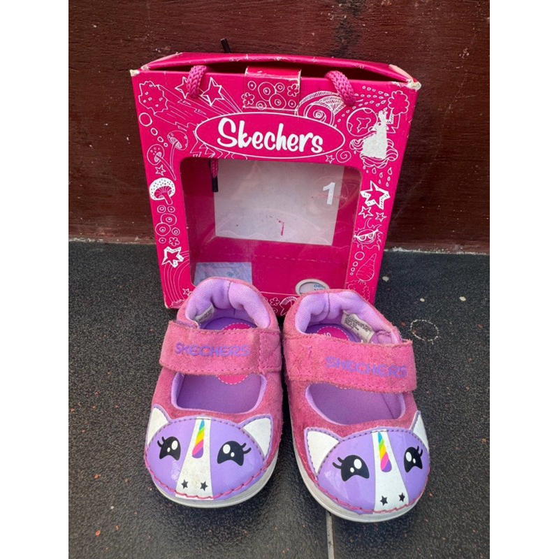 preloved sepatu skecher bayi