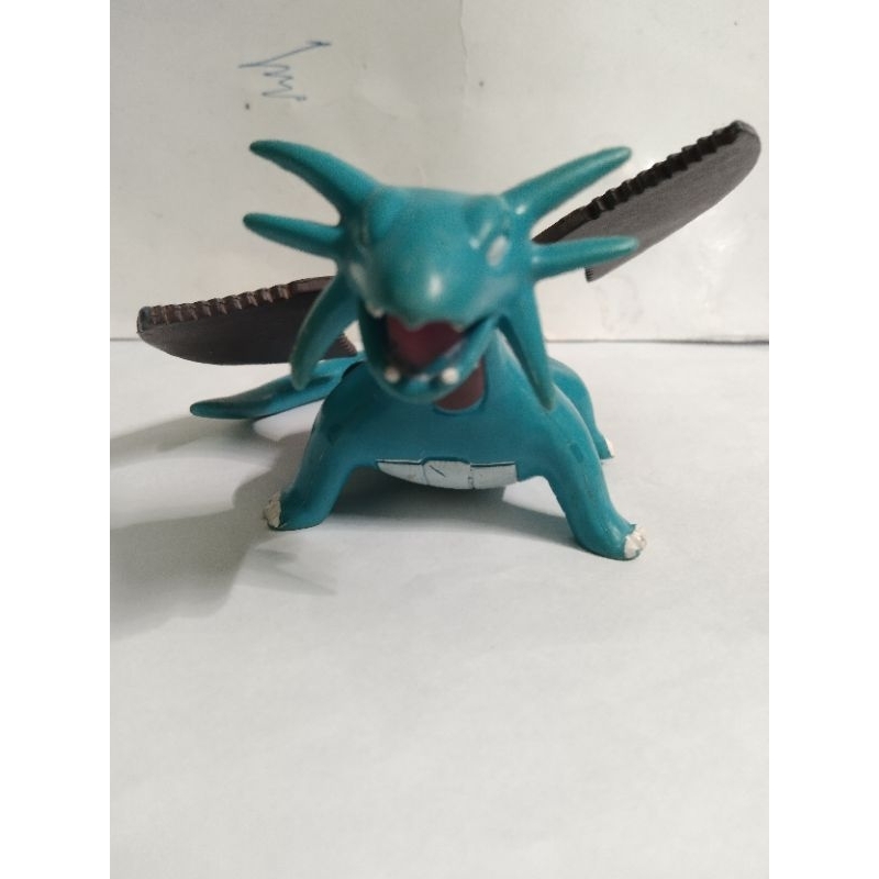 Figur Pokemon Salamance