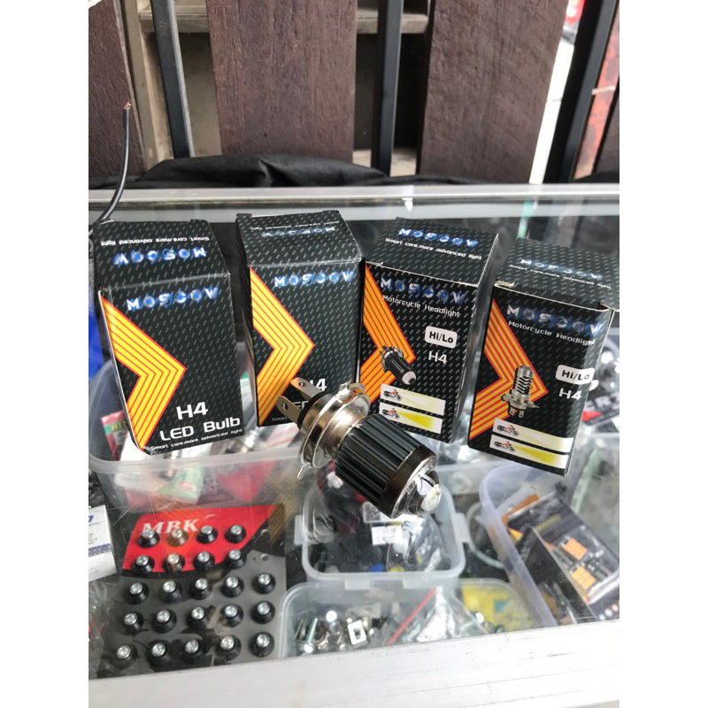 Lampu utama / Lampu depan H4