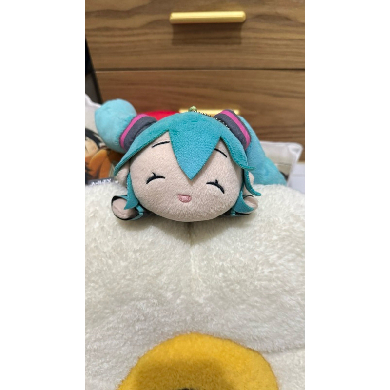 PRELOVED HATSUNE MIKU MINI PLUSH