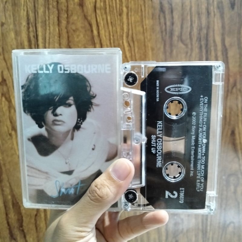 KASET PITA KELLY OSBOURNE