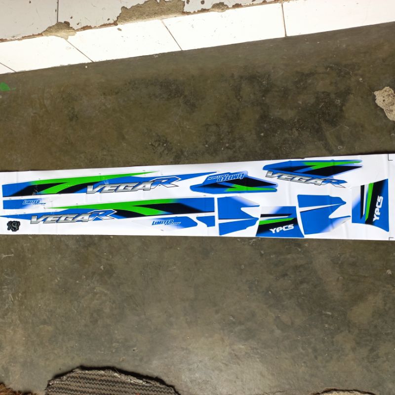 Striping sticker lis motor vega r lama custom model fiz r limited edition LIS VEGA R LAMA CUSTOM LIM