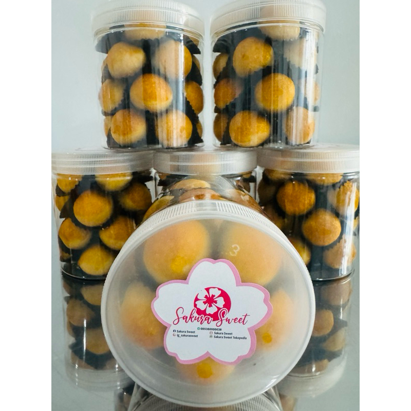 

Kue Nastar Premium Butter Sakura Sweet toples 600ml Kue Kering Selai Nanas