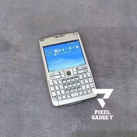 Nokia E61