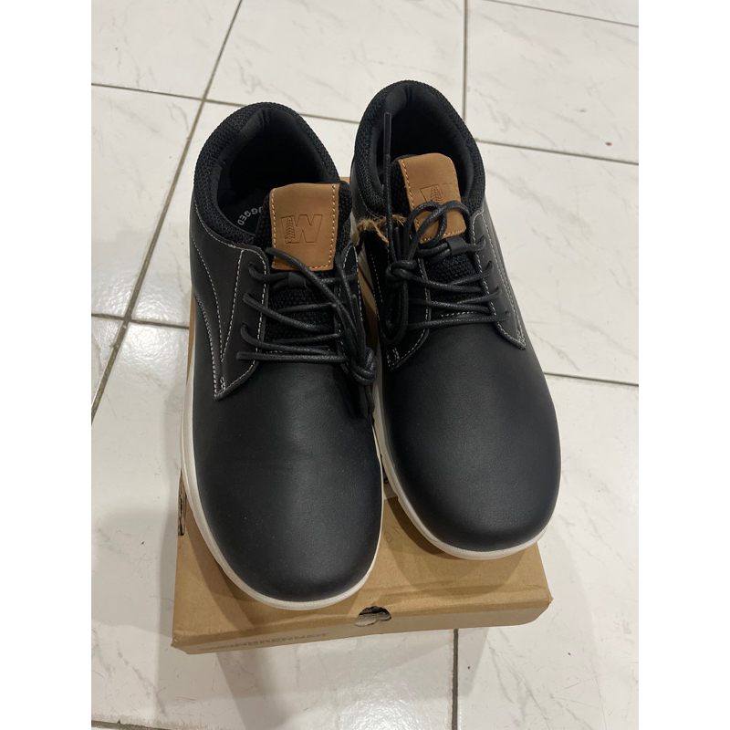 WEINBRENNER SEPATU KULIT COWO