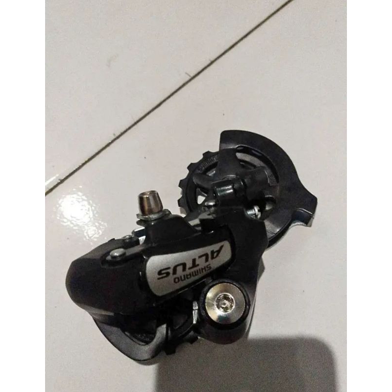 rd Shimano  altus 8/9 speed japan
