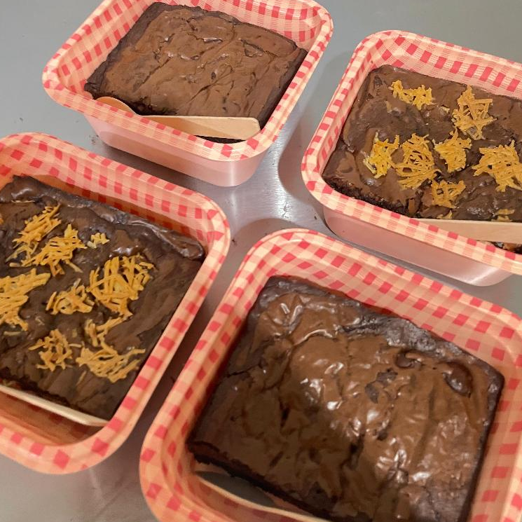 

Belgium Melted Brownies (7x10cm)