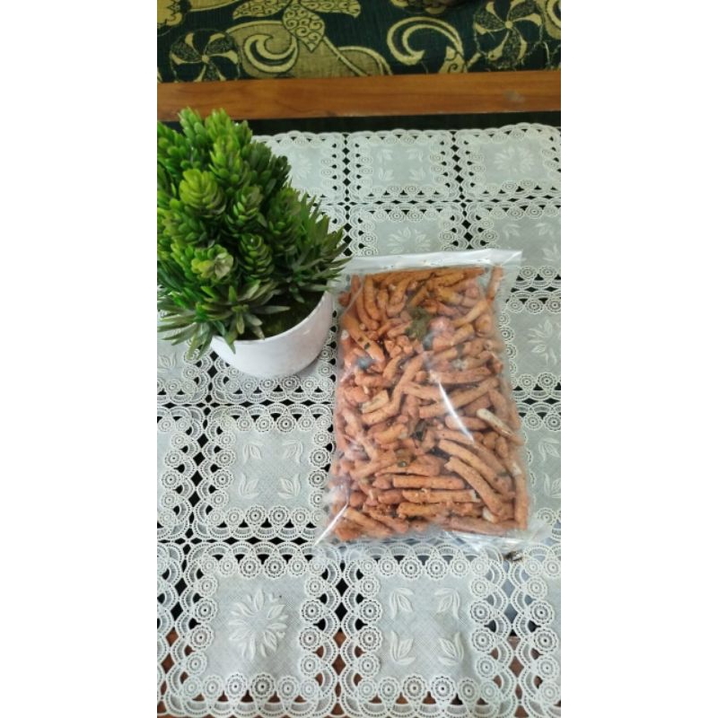 

Basreng pedas daun jeruk 250gram & 500gram