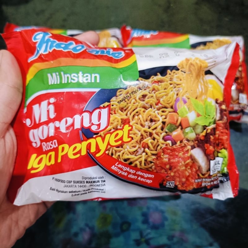 

REMUK, EXP LAMA, SEGEL BAGUS Indomie Goreng Iga Penyet, mi instan, mie iga penyet, mie langka, mie unik, mie jarang dijual, mie pedas