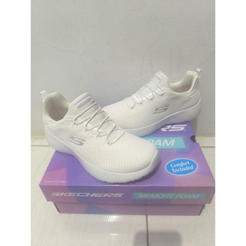 Skechers Dynamight White Size 37 Slip On Original Sport Station Sepatu Olahraga Putih Sepatu Wanita