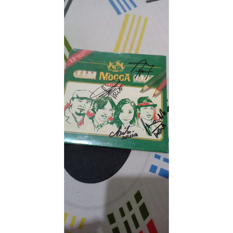 CD ALBUM MOCCA COLOUR