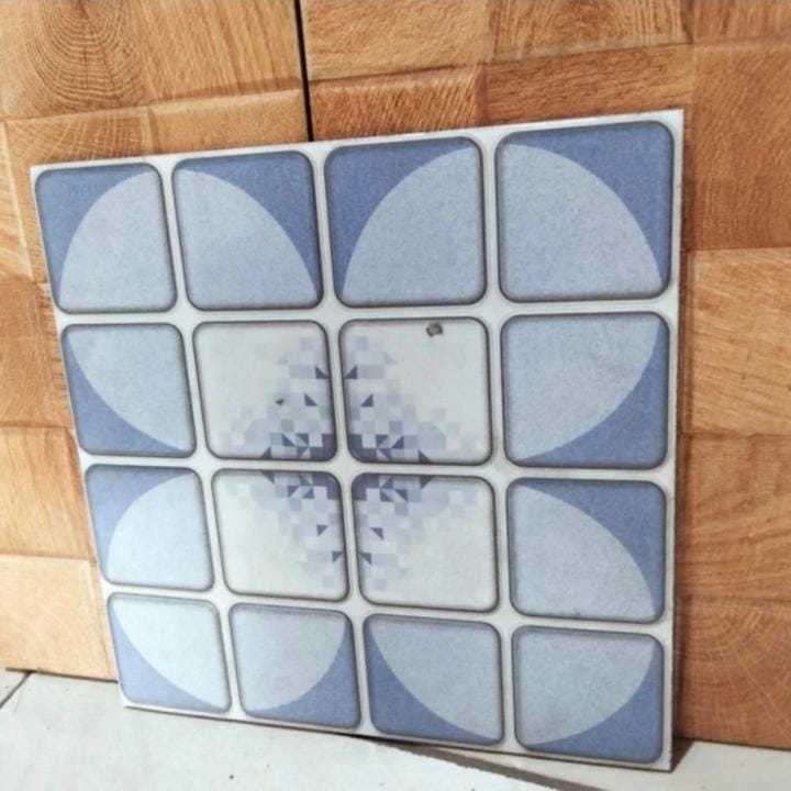 KERAMIK LANTAI KAMAR MANDI MINIMALIS UKURAN 25X25 | XENIA AMOR BLUE 25X25