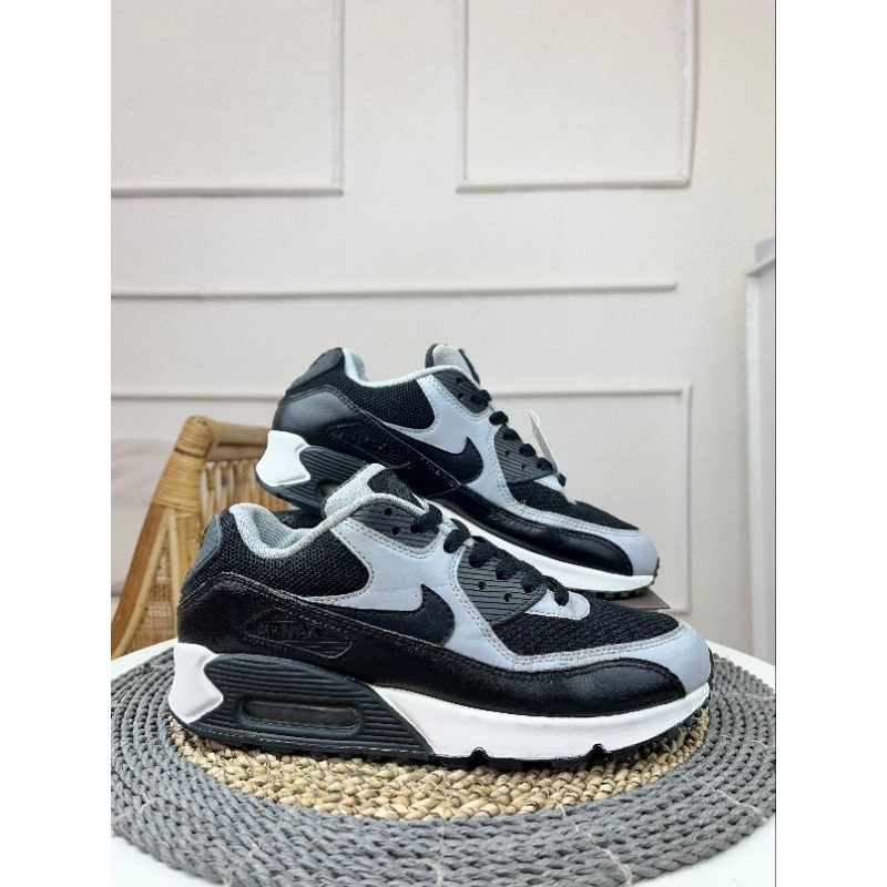 sepatu second preloved nike air max 90 essential wolf grey black size 39 indikasi original