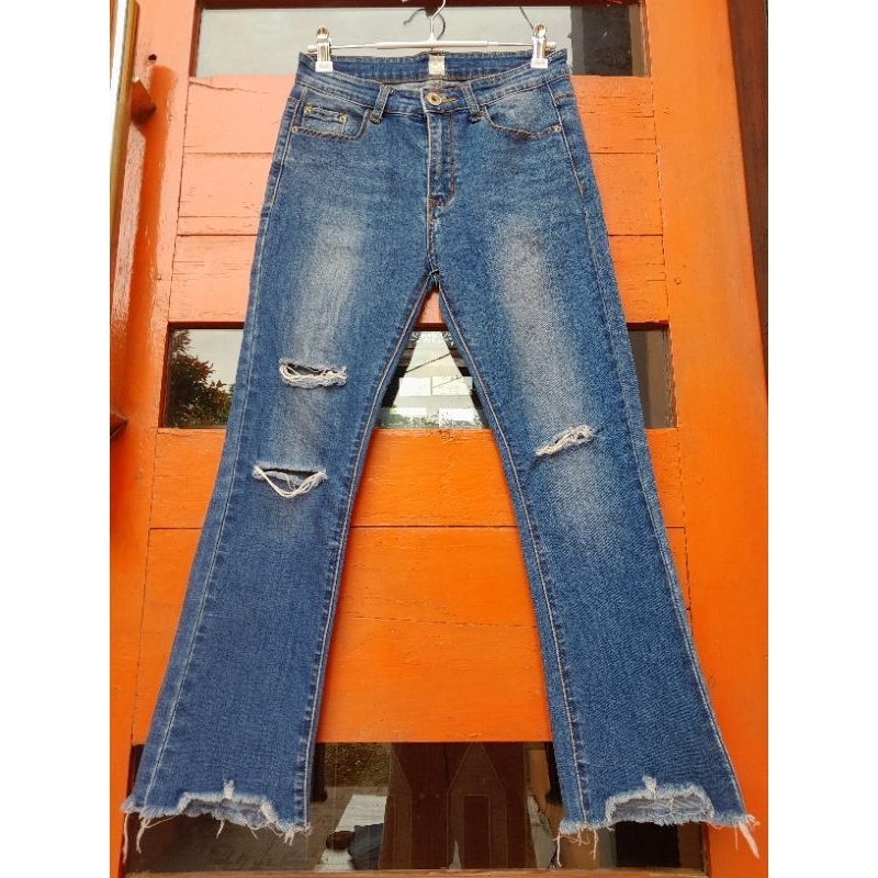 Preloved Unfinished Rippex Semi Cutbray Jeans, Celana Rawis Semi Cutbray, Jeans Semi Cutbray, Cutbra