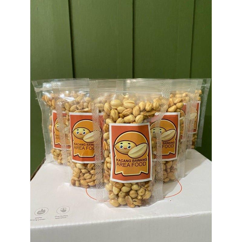 

Kacang Bawang Gurih Asin kemasan 10pouch (1pouch berat 70g)