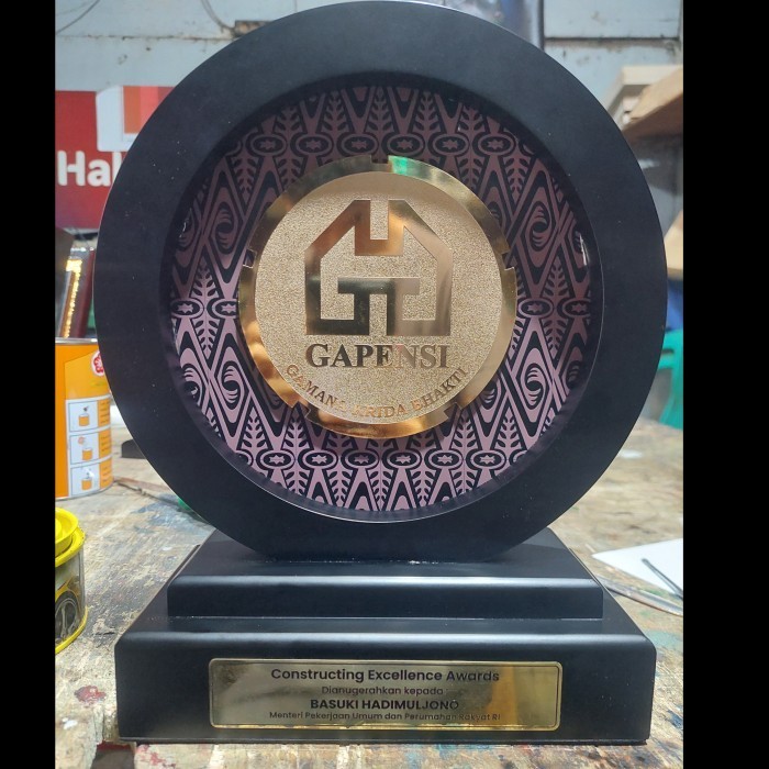 PLAKAT KAYU CUSTOM, PLAKAT ESKLUSIF, TROPHY,  PLAKAT KAYU, PLAKAT CUSTOM