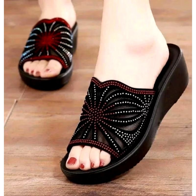 Sandal Wedges Wanita Motif Bunga untuk Pesta Cewek