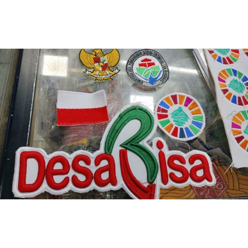 bed bordir logo kemendes 1set