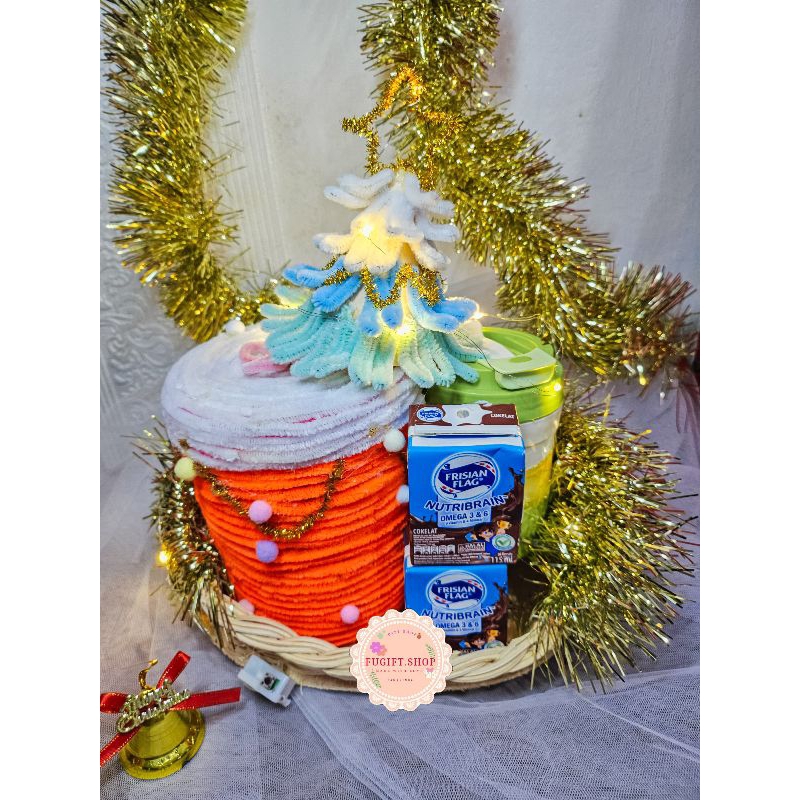 

parcel christmas/parcel natal/parcel hari raya natal/parcel 2024/parcel murah/parcel samarinda/hampers hadiah natal/hampers hadiah kerabat/hampers murah/snack murah