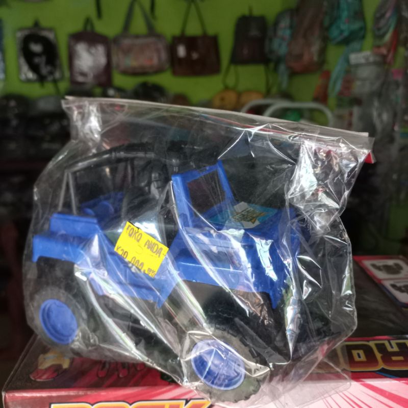 mobil jeep , mainan mobil jeep