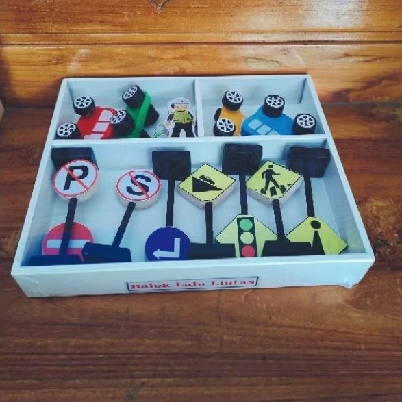 Miniatur Rambu LaluLintas