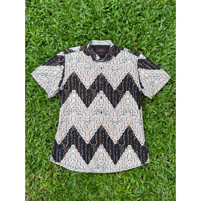 Preloved Kemeja Batik Cowo Manzone