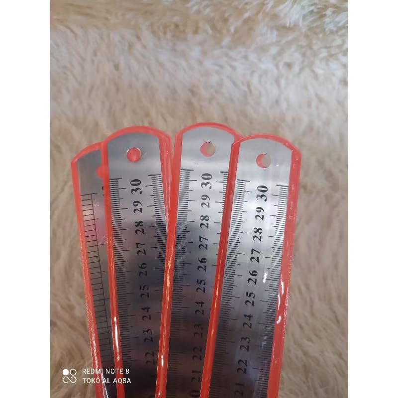 

penggaris besi 30cm