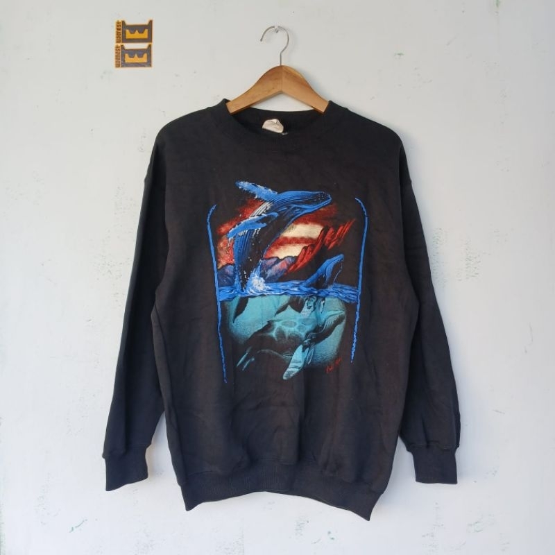 Vintage 3D Emblem Whale Crewneck