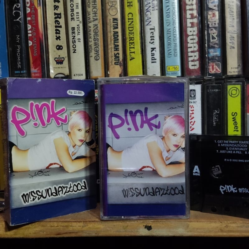 Kaset Pita - Pink - Missundaztood - Radio Tape - Kaset - Radio - Pemutar Kaset - Musik - Barat