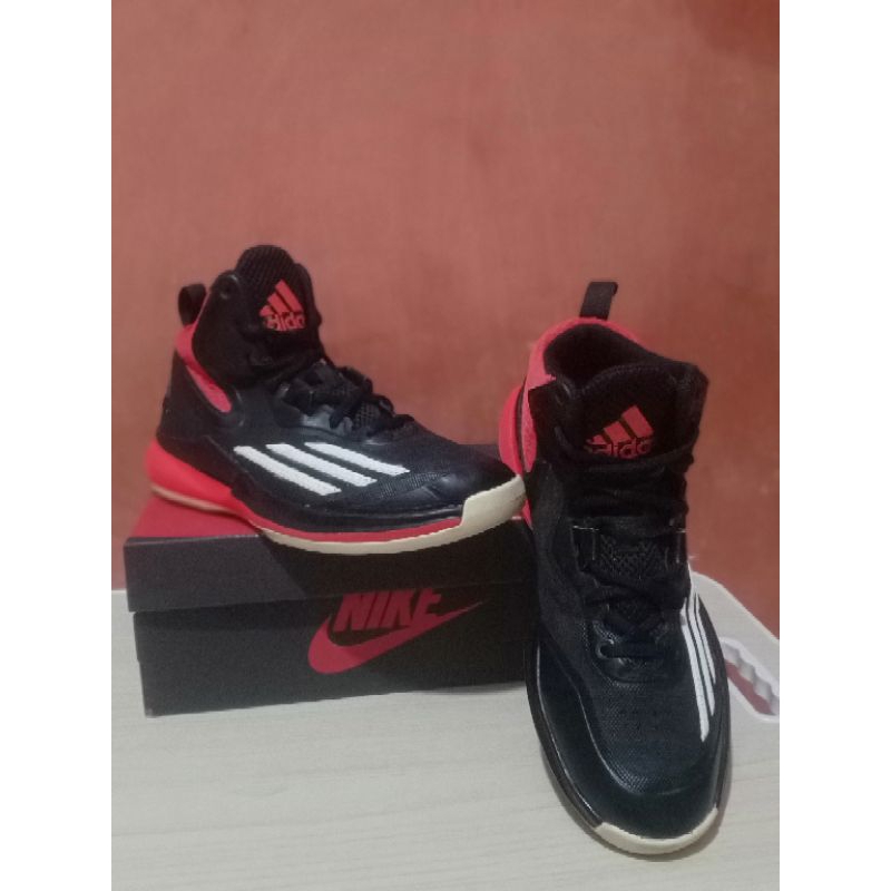 sepatu basket Adidas (second original)