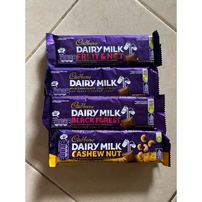 

CADBURRY DAIRYMILK 62gram COKLAT PROMO!!!!