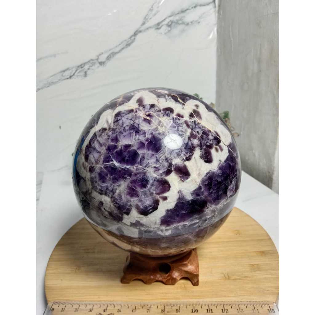 Batu Kristal Sphere Dream Amethyst Chevron Natural 12,2cm (1)