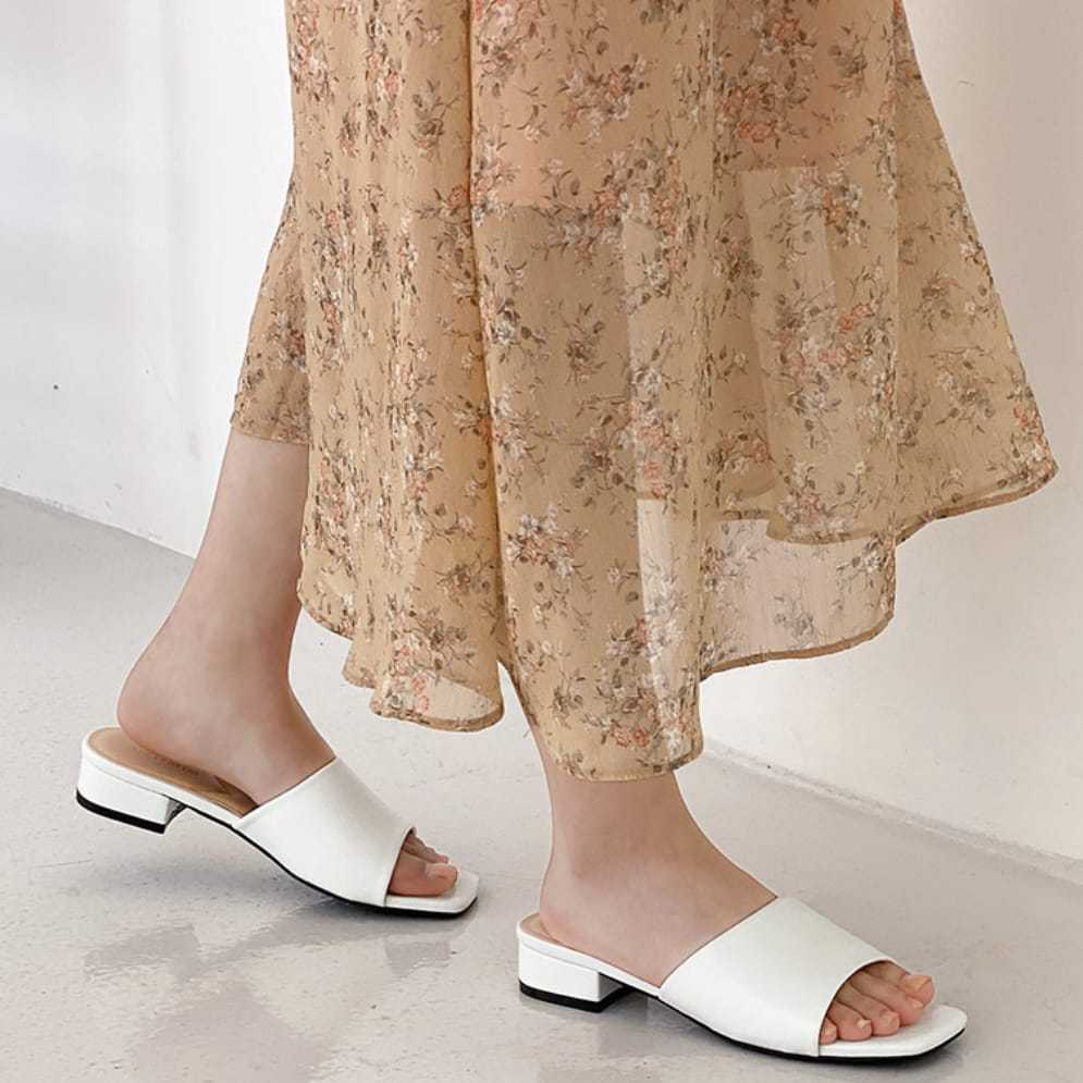 Sandal Wanita/ Heels wanita terbaru/ HeelsKorea Style/ Sandal Wanita Terbaru/Heels wanita 3CM