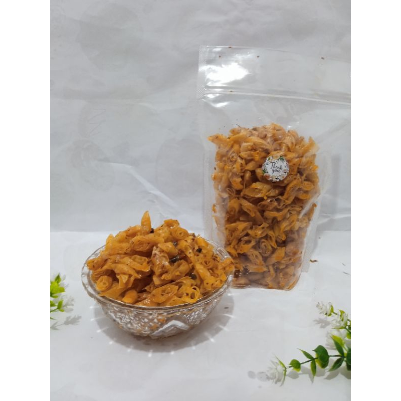 

Lumpia gulung kering Chili oil isi 100 gram 250 gram dan 500 gram