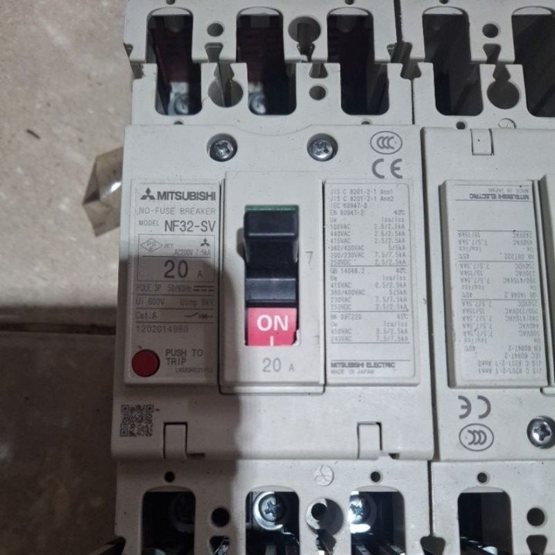 MCCB/NFB 3PHASE MITSUBISHI 10a,16a,20a,25a